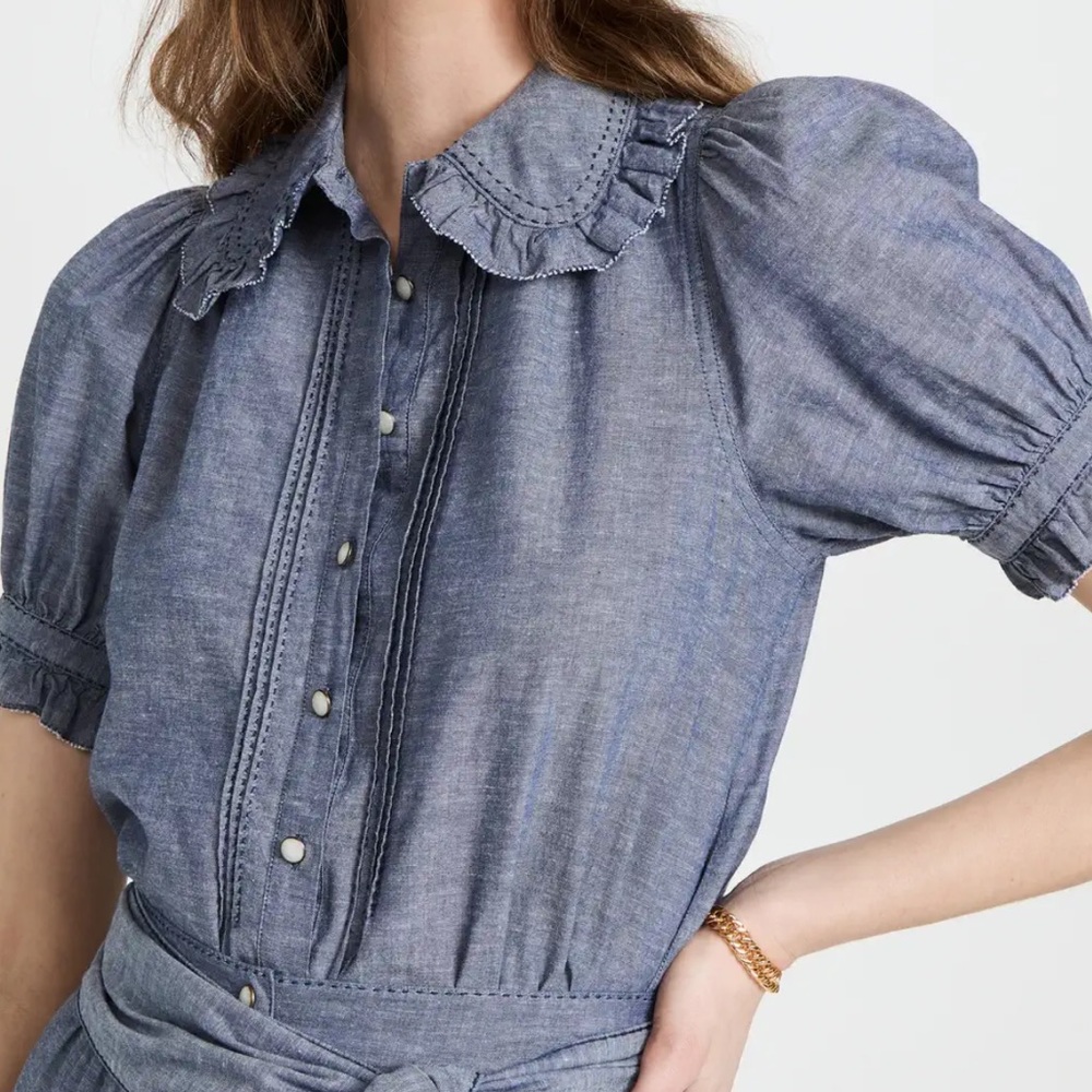 $295 THE GREAT “Fern” Chambray Button Blouse